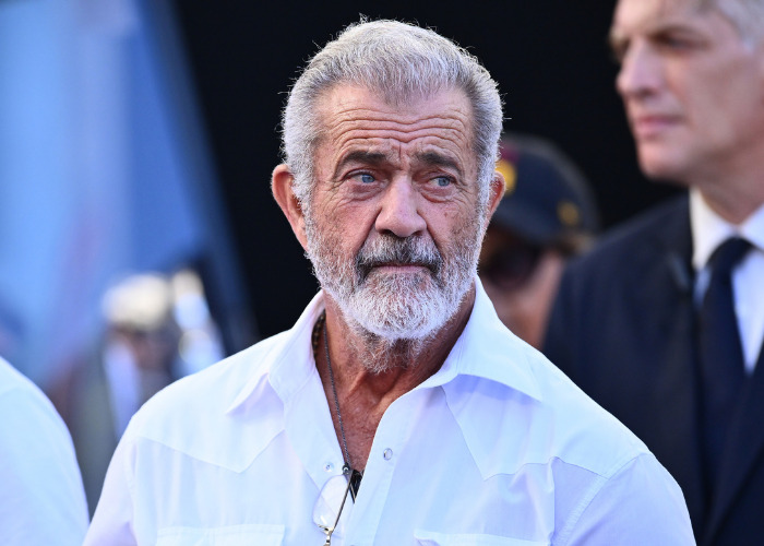 Mel Gibson Breaks Silence After Facing Furious Backlash For “Mocking” Deaf Interpreter At Fan Expo