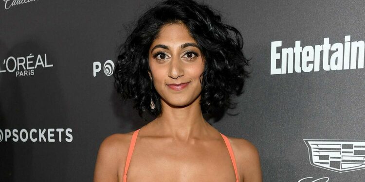 American actress, dancer, and comedian Sunita Mani American actress, dancer, and comedian Sunita Mani