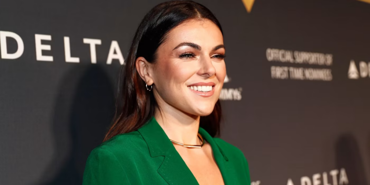 Actress Serinda Swan Actress Serinda Swan