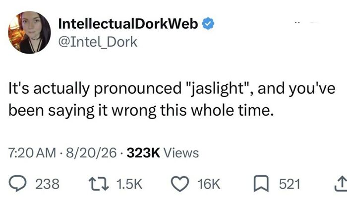The Summer Is Ending But These 73 Funny Tweets Are Here To Keep Up The Good Mood (August Edition) The Summer Is Ending But These 73 Funny Tweets Are Here To Keep Up The Good Mood (August Edition)