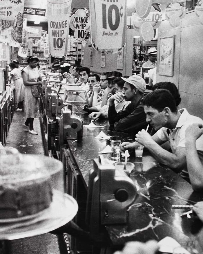 110 Moments Nearly Lost To History That Everyone Should See