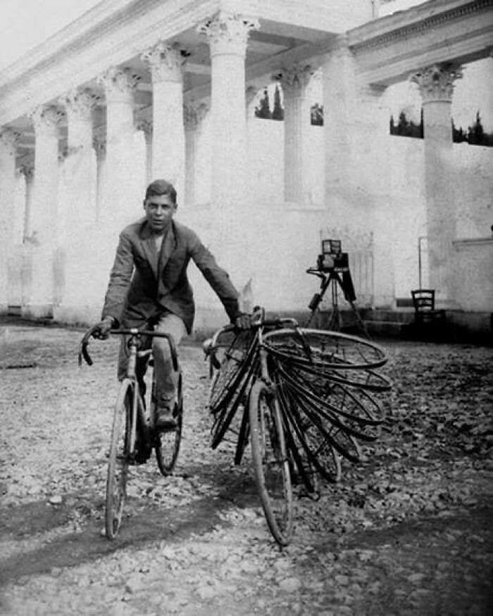 110 Moments Nearly Lost To History That Everyone Should See