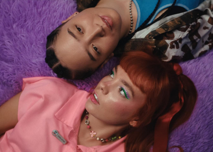“Stuffed As A Society”: People Fear For The Future After Learning Intimate Act That Gen Z Is Rejecting “Stuffed As A Society”: People Fear For The Future After Learning Intimate Act That Gen Z Is Rejecting