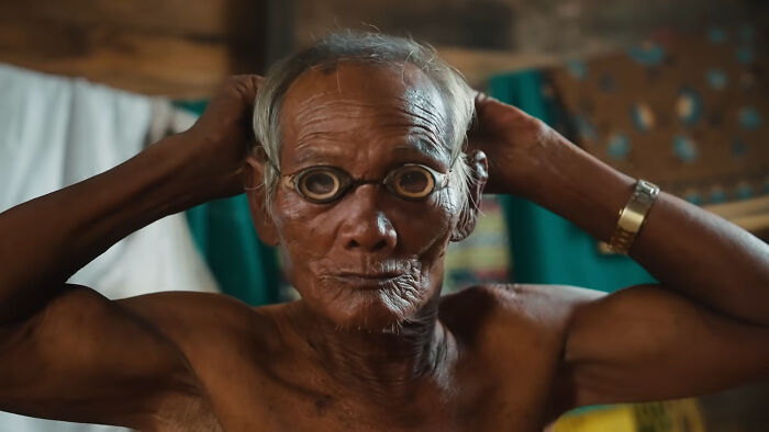 Isolated Tribe Can Swim Underwater For Long Hours, Which Has Developed A “New Mutant Gene” Isolated Tribe Can Swim Underwater For Long Hours, Which Has Developed A “New Mutant Gene”