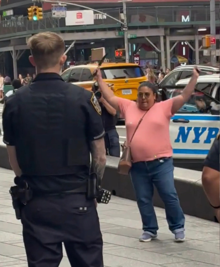 Times Square Victim Revealed As Bank Of America VP As Dramatic Video Shows Attacker’s Confrontation With Cops Times Square Victim Revealed As Bank Of America VP As Dramatic Video Shows Attacker’s Confrontation With Cops