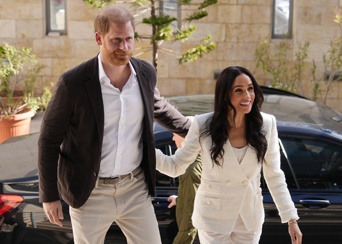 Harry And Meghan UK Return Sparks Tension, As Nearby Parents Receive Warning Letters Over New School Rules Harry And Meghan UK Return Sparks Tension, As Nearby Parents Receive Warning Letters Over New School Rules