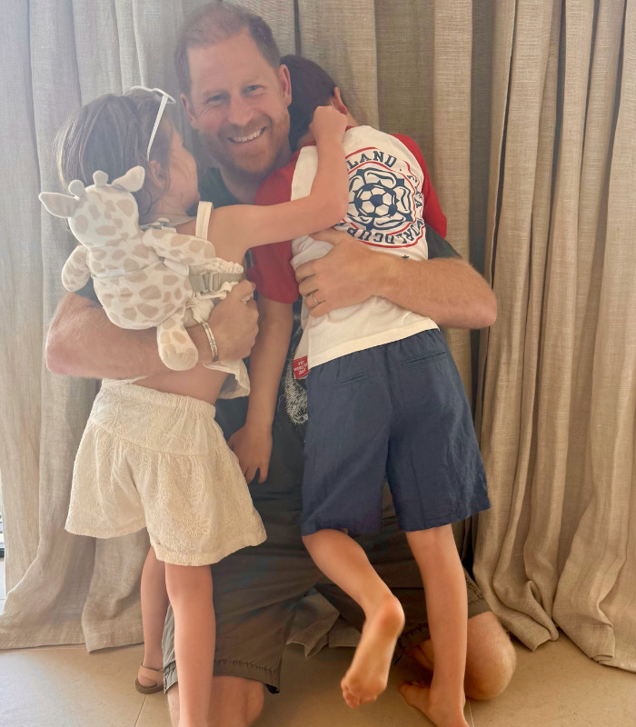 Harry And Meghan UK Return Sparks Tension, As Nearby Parents Receive Warning Letters Over New School Rules Harry And Meghan UK Return Sparks Tension, As Nearby Parents Receive Warning Letters Over New School Rules