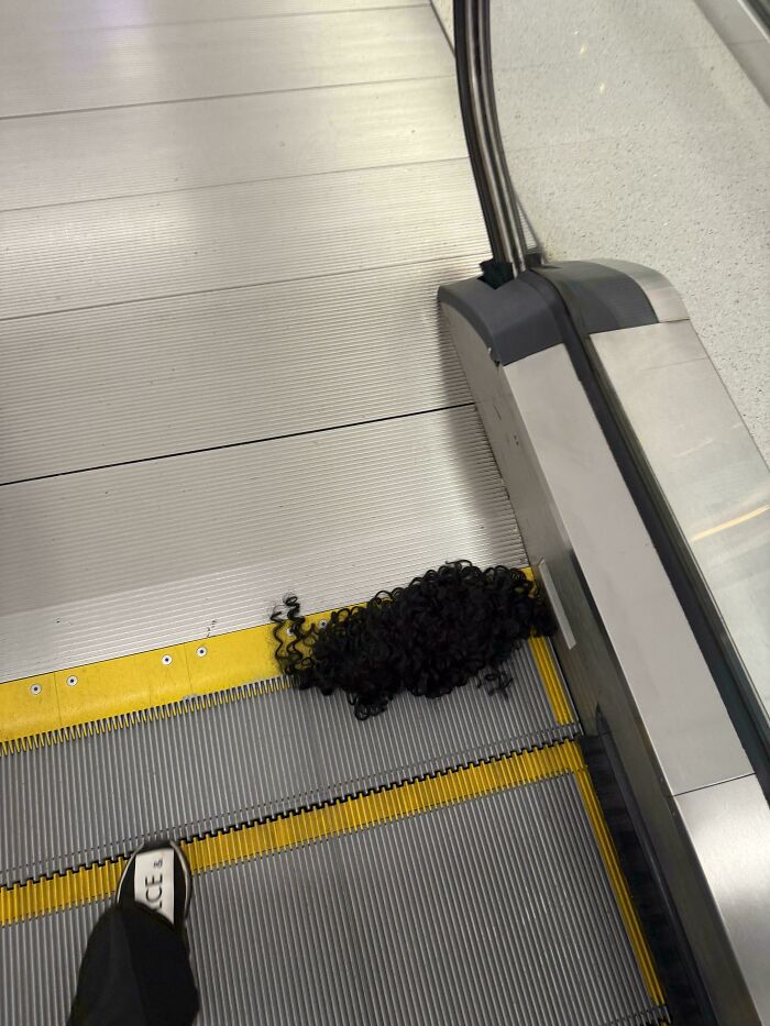 56 Hilarious And Weird Things Spotted At Airports That Nobody Could Have Prepared For 56 Hilarious And Weird Things Spotted At Airports That Nobody Could Have Prepared For