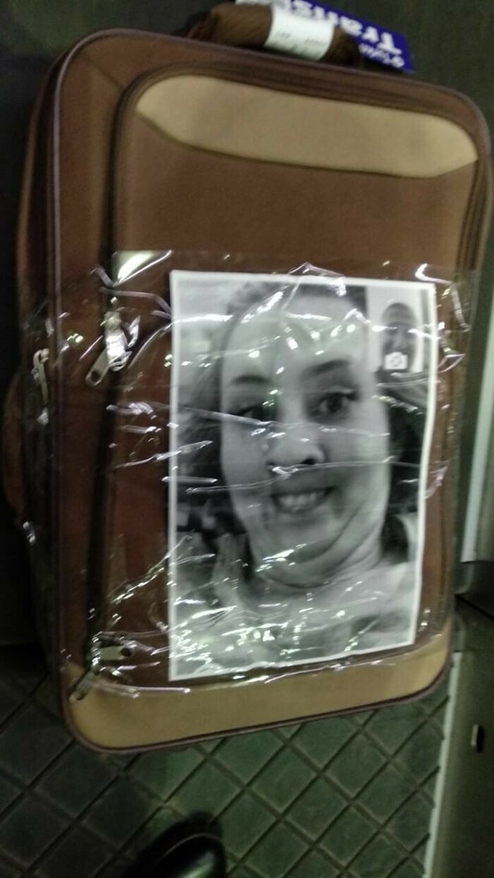 56 Hilarious And Weird Things Spotted At Airports That Nobody Could Have Prepared For 56 Hilarious And Weird Things Spotted At Airports That Nobody Could Have Prepared For