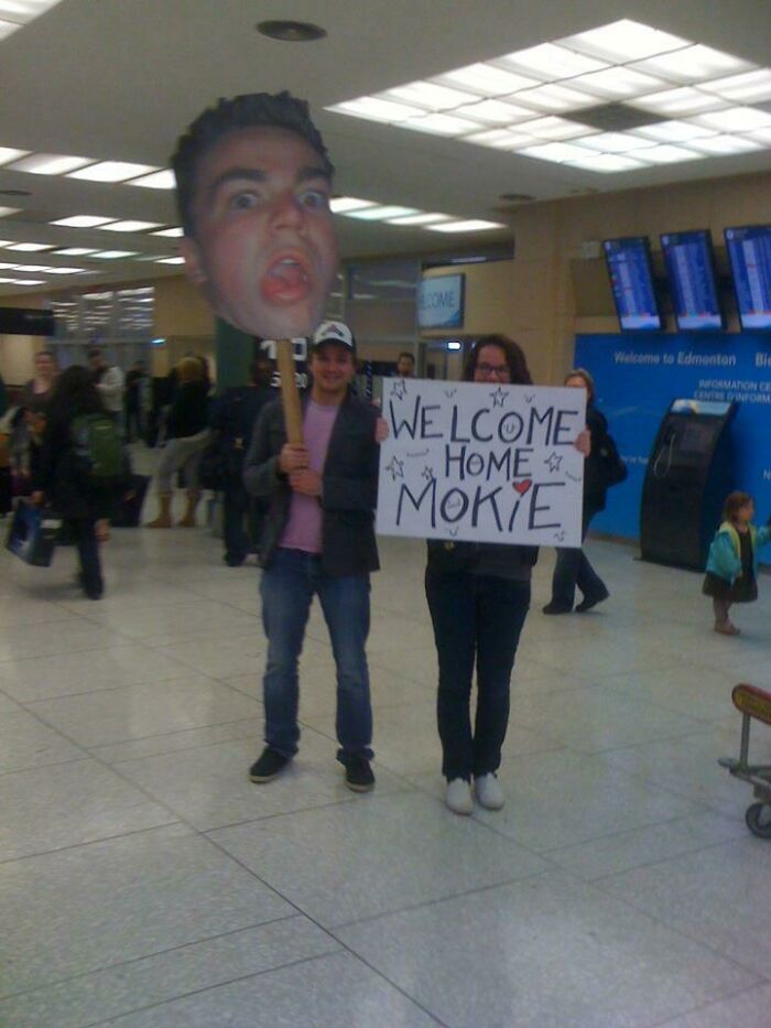56 Hilarious And Weird Things Spotted At Airports That Nobody Could Have Prepared For 56 Hilarious And Weird Things Spotted At Airports That Nobody Could Have Prepared For