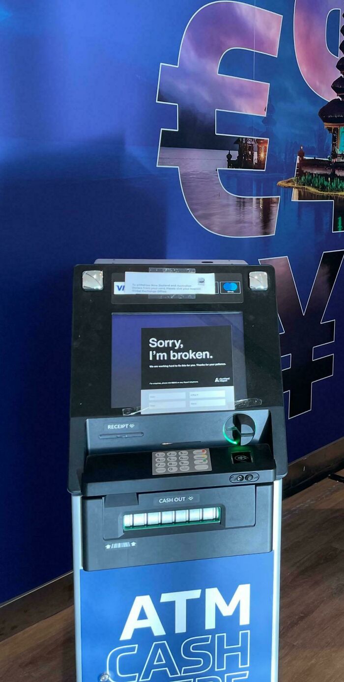 56 Hilarious And Weird Things Spotted At Airports That Nobody Could Have Prepared For 56 Hilarious And Weird Things Spotted At Airports That Nobody Could Have Prepared For