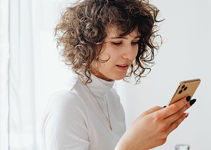 Woman Shares Weird Text She Got Before A Date, People Say It’s A Warning Sign