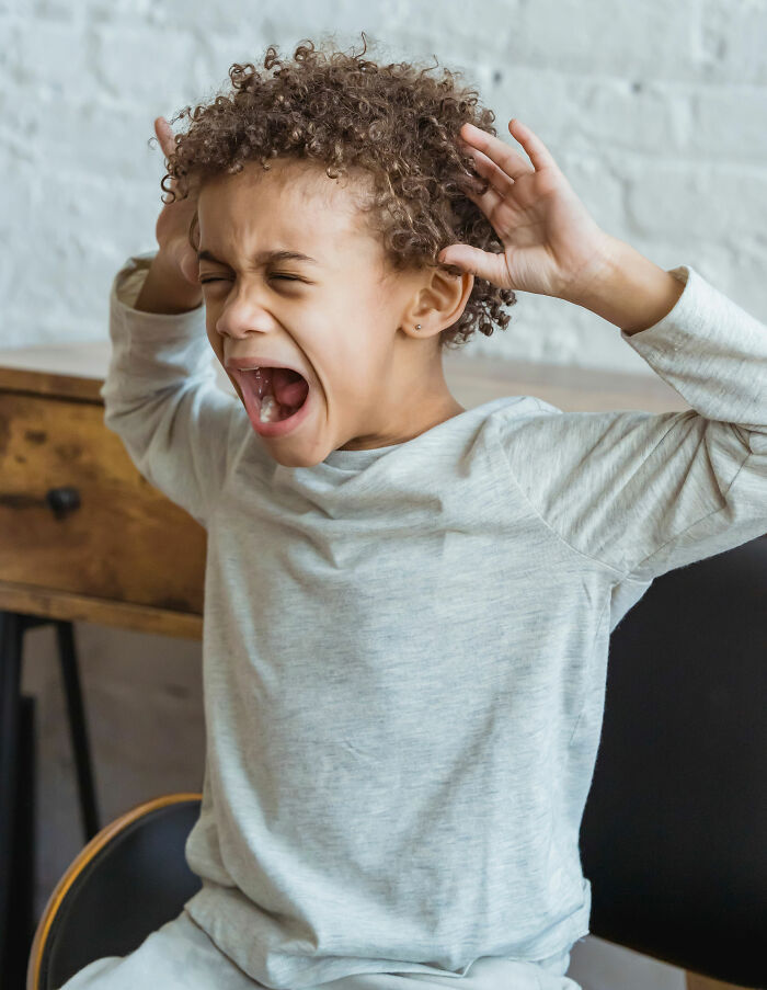 32 Times People Overheard Something They Definitely Weren’t Meant To Hear 32 Times People Overheard Something They Definitely Weren’t Meant To Hear