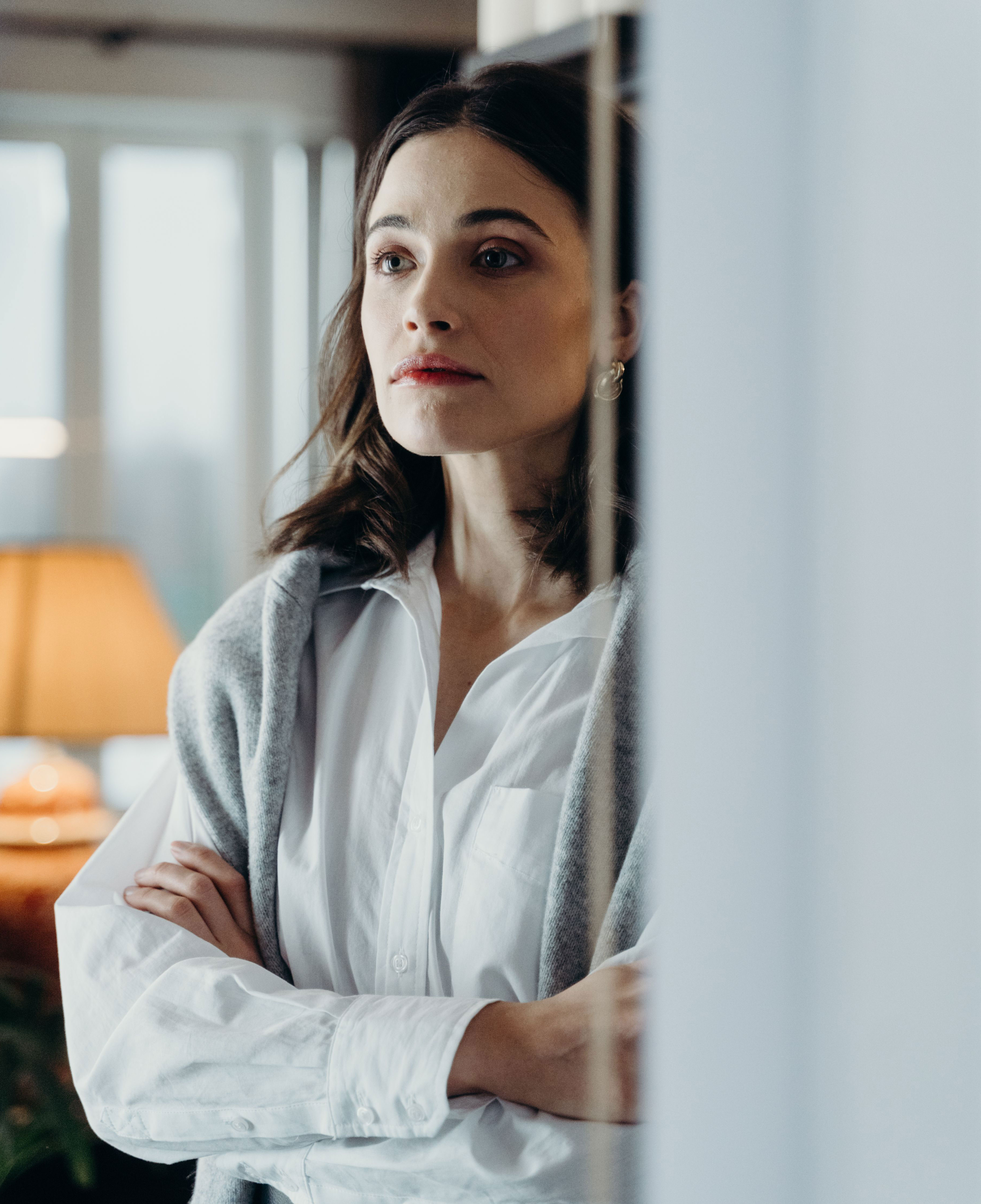 Woman Finds SIL’s Gift During Her Grief Period Insensitive And Disturbing And Somehow Offends Her Woman Finds SIL’s Gift During Her Grief Period Insensitive And Disturbing And Somehow Offends Her