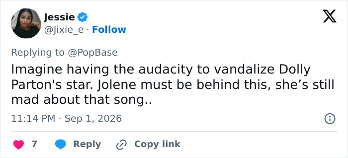 Someone Disrespected Dolly Parton In A Major Way Just Days After Her Passing, And Fans Are Furious Someone Disrespected Dolly Parton In A Major Way Just Days After Her Passing, And Fans Are Furious