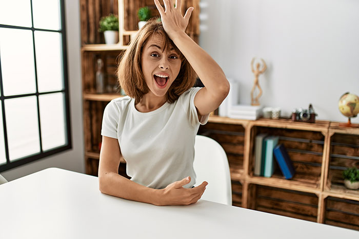 Successful Woman Refuses To Fund Sister&rsquo;s Large Family, Then Faces A Cruel Personal Attack From Bro