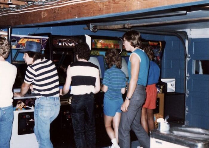 92 Retro Tech Photos That Capture The ’80s In All Their Glorious Weirdness 92 Retro Tech Photos That Capture The ’80s In All Their Glorious Weirdness