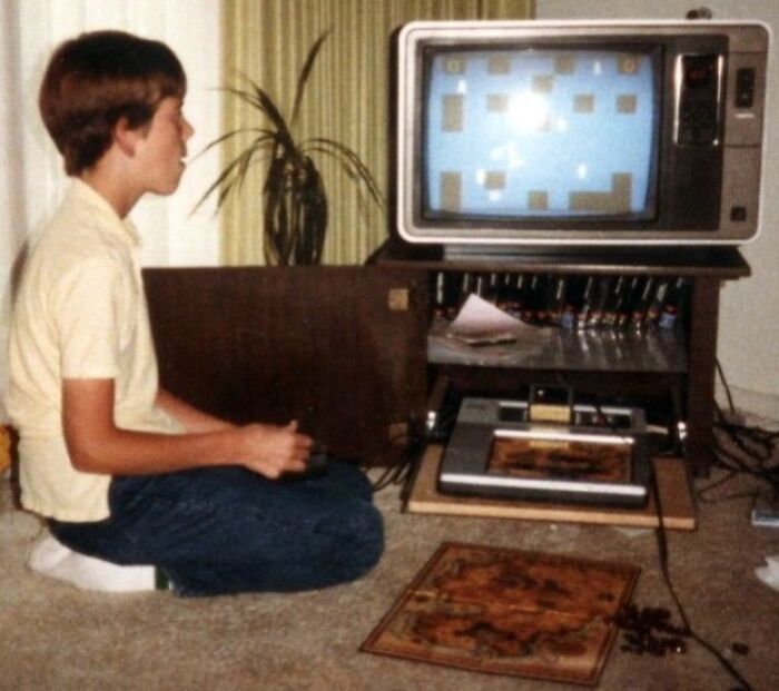 92 Retro Tech Photos That Capture The ’80s In All Their Glorious Weirdness 92 Retro Tech Photos That Capture The ’80s In All Their Glorious Weirdness