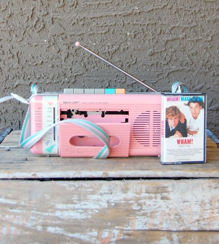 92 Retro Tech Photos That Capture The ’80s In All Their Glorious Weirdness 92 Retro Tech Photos That Capture The ’80s In All Their Glorious Weirdness