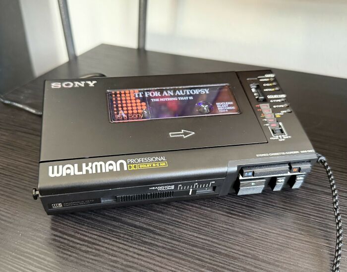 92 Retro Tech Photos That Capture The ’80s In All Their Glorious Weirdness 92 Retro Tech Photos That Capture The ’80s In All Their Glorious Weirdness