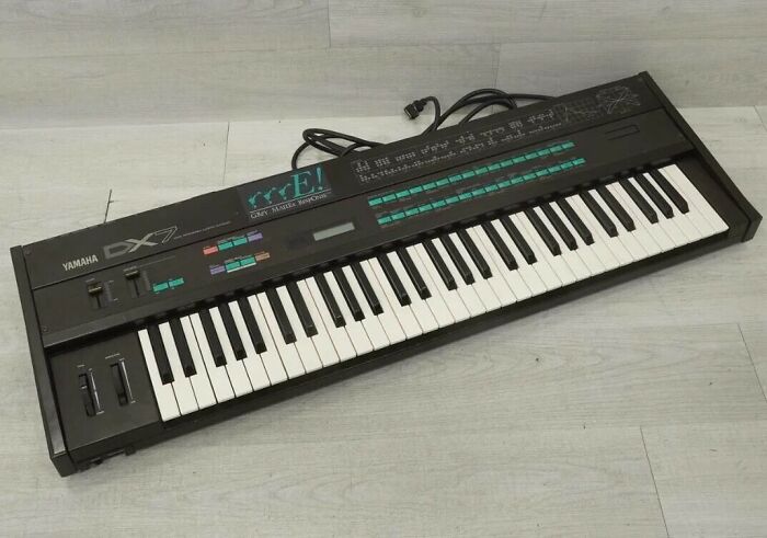 92 Retro Tech Photos That Capture The ’80s In All Their Glorious Weirdness 92 Retro Tech Photos That Capture The ’80s In All Their Glorious Weirdness