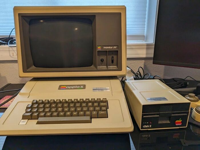 92 Retro Tech Photos That Capture The ’80s In All Their Glorious Weirdness 92 Retro Tech Photos That Capture The ’80s In All Their Glorious Weirdness