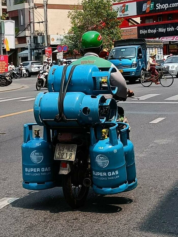 The World Is Getting Crazier Every Day And These 59 Photos Are Evidence The World Is Getting Crazier Every Day And These 59 Photos Are Evidence