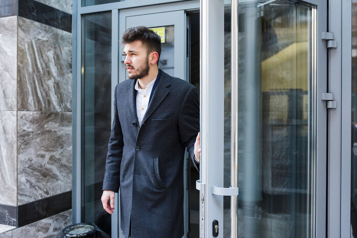 55 Things People Do That Others Judge Them For, Even Though They Know It’s Petty