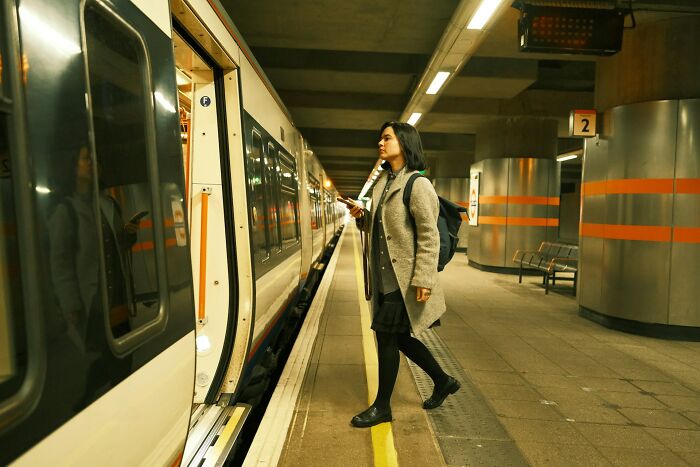 55 Things People Do That Others Judge Them For, Even Though They Know It’s Petty