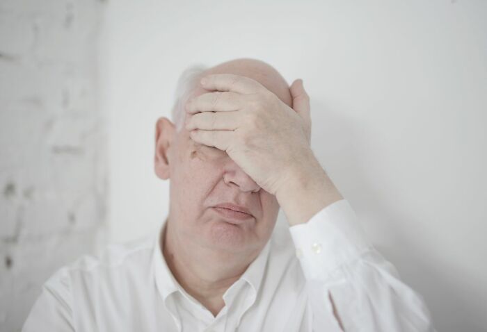 55 Things People Do That Others Judge Them For, Even Though They Know It’s Petty