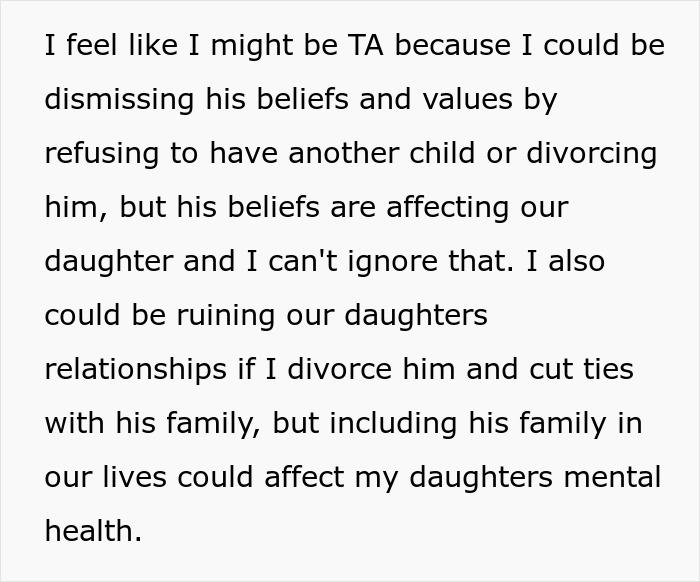 14YO Comes Out As Gay, Initially Supportive Husband Gets Convinced By Toxic MIL To Reject Daughter