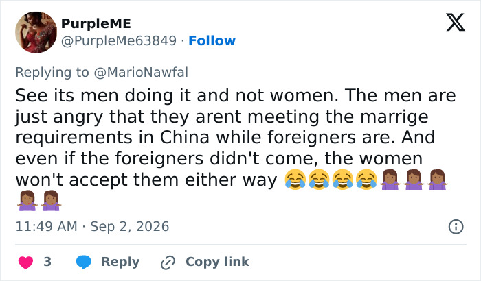 Crowd Surrounds Woman In Public For Dating A Foreigner As Disturbing New “Shaming Trend” Spreads