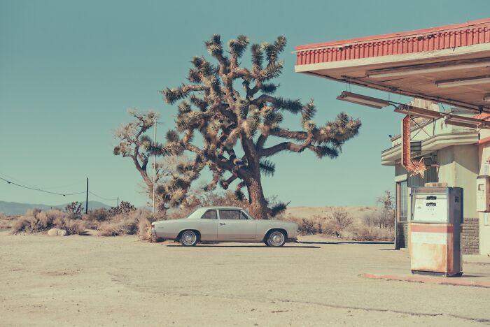 This Photographer Explores The Rusty And Dusty Remnants Of A Bygone American West (29 Pics) This Photographer Explores The Rusty And Dusty Remnants Of A Bygone American West (29 Pics)