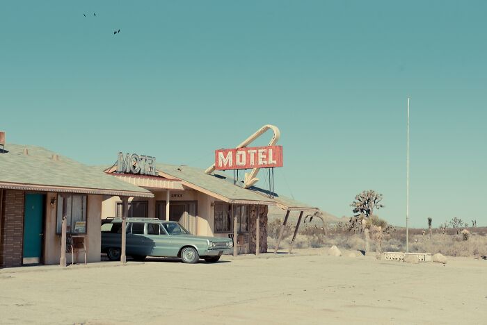 This Photographer Explores The Rusty And Dusty Remnants Of A Bygone American West (29 Pics) This Photographer Explores The Rusty And Dusty Remnants Of A Bygone American West (29 Pics)