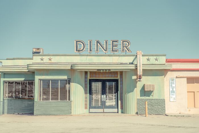 This Photographer Explores The Rusty And Dusty Remnants Of A Bygone American West (29 Pics) This Photographer Explores The Rusty And Dusty Remnants Of A Bygone American West (29 Pics)
