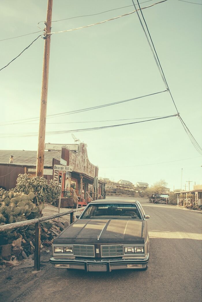 This Photographer Explores The Rusty And Dusty Remnants Of A Bygone American West (29 Pics) This Photographer Explores The Rusty And Dusty Remnants Of A Bygone American West (29 Pics)