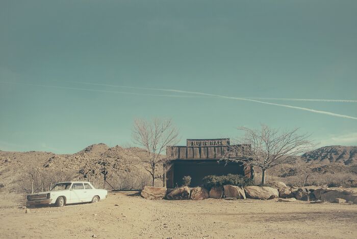 This Photographer Explores The Rusty And Dusty Remnants Of A Bygone American West (29 Pics) This Photographer Explores The Rusty And Dusty Remnants Of A Bygone American West (29 Pics)