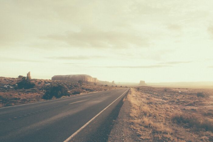 This Photographer Explores The Rusty And Dusty Remnants Of A Bygone American West (29 Pics) This Photographer Explores The Rusty And Dusty Remnants Of A Bygone American West (29 Pics)