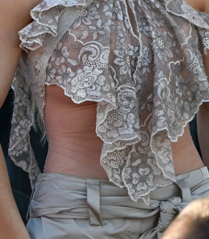 Sydney Sweeney’s Latest Photos Have Netizens Zooming In On Mysterious Marks On Her Rib And Stomach Sydney Sweeney’s Latest Photos Have Netizens Zooming In On Mysterious Marks On Her Rib And Stomach