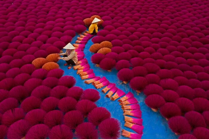 24 Travel Photos Awarded By The Artist Gallery That Capture Remarkable Places And People