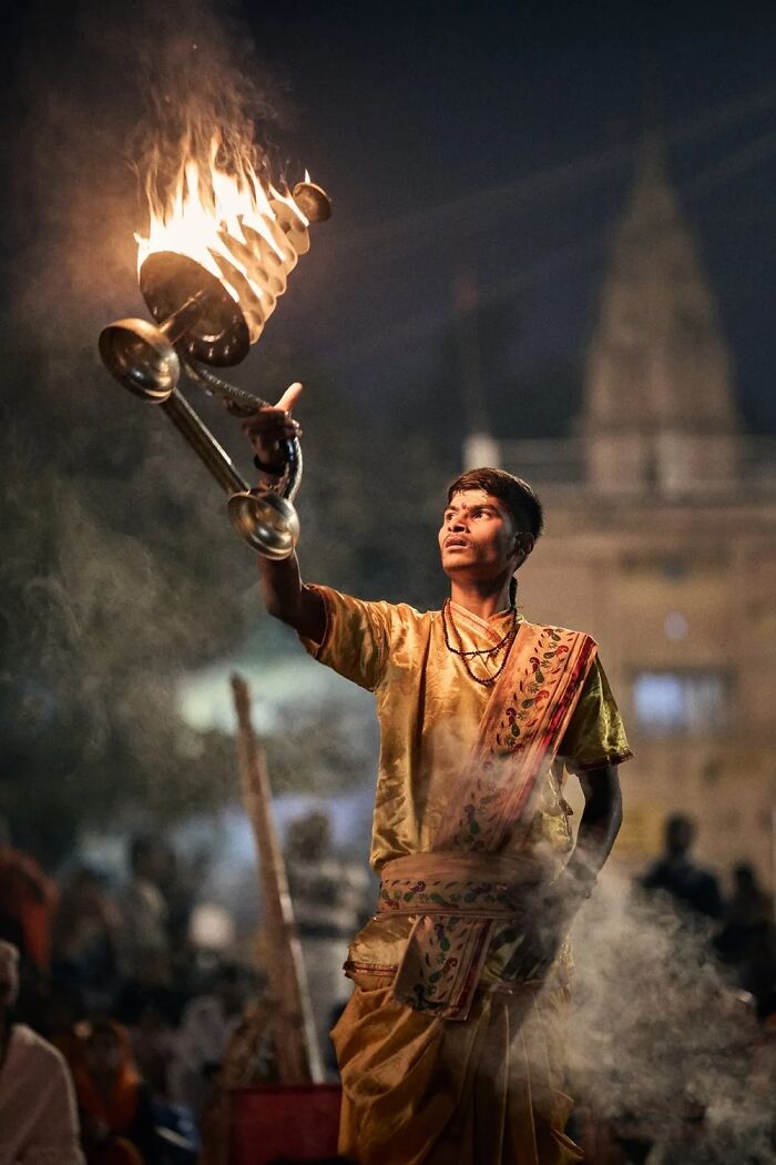 24 Travel Photos Awarded By The Artist Gallery That Capture Remarkable Places And People