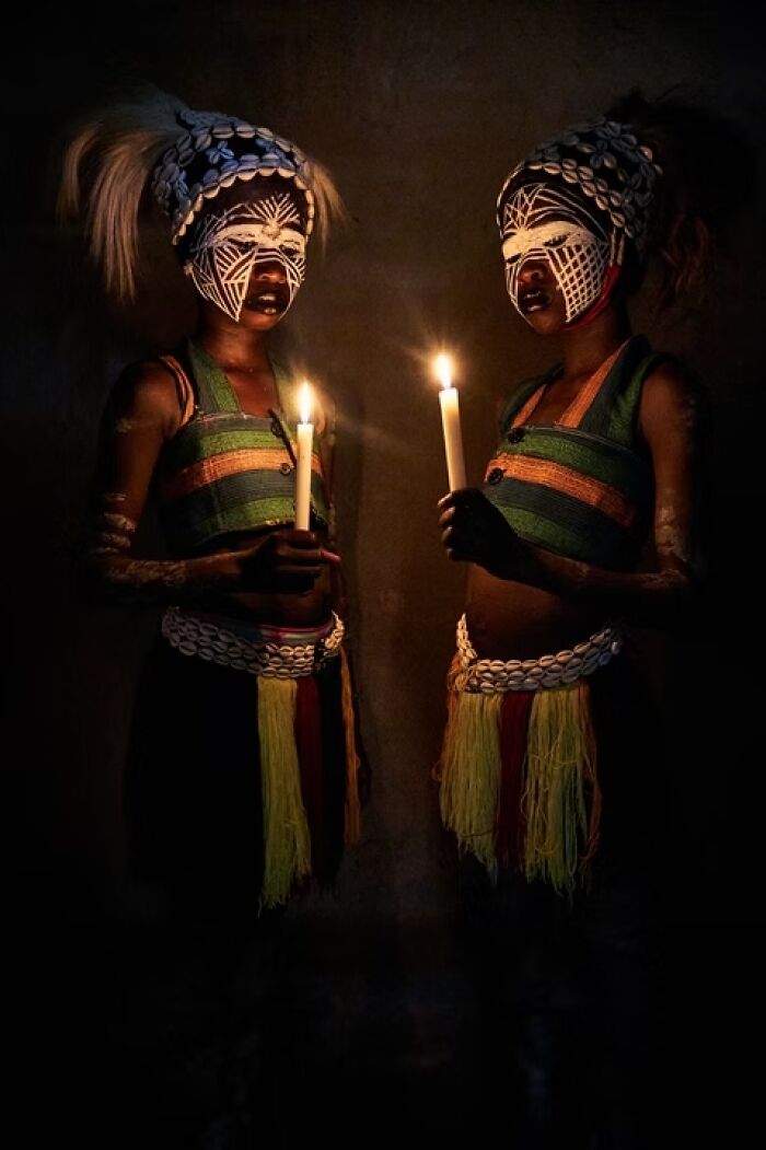 24 Travel Photos Awarded By The Artist Gallery That Capture Remarkable Places And People
