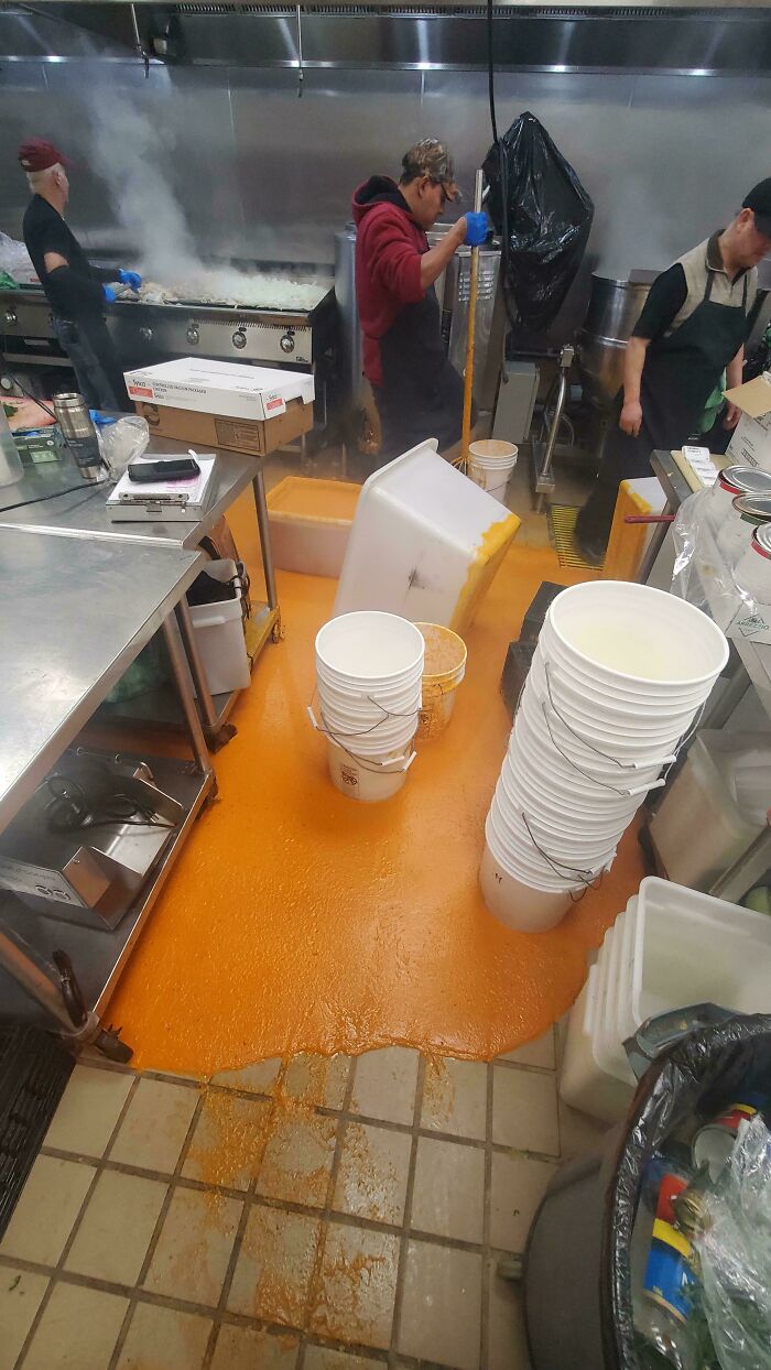 73 Unfortunate Kitchen Fails That Are So Bad It Would Be Best To Throw The Whole Kitchen Away