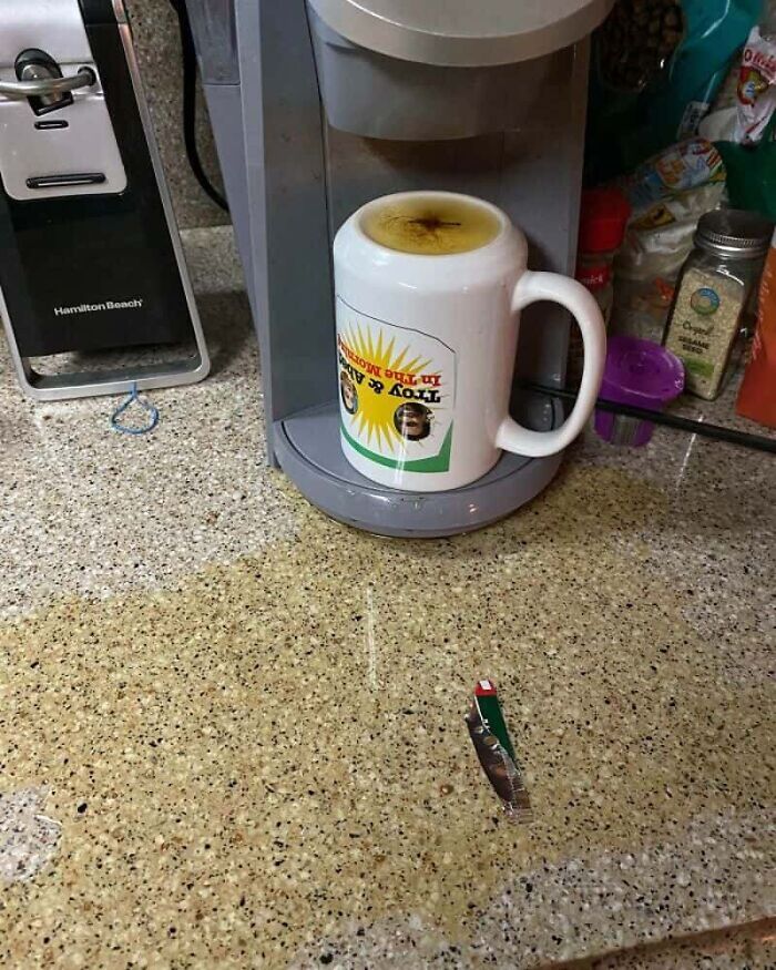 73 Unfortunate Kitchen Fails That Are So Bad It Would Be Best To Throw The Whole Kitchen Away