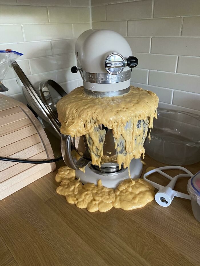 73 Unfortunate Kitchen Fails That Are So Bad It Would Be Best To Throw The Whole Kitchen Away