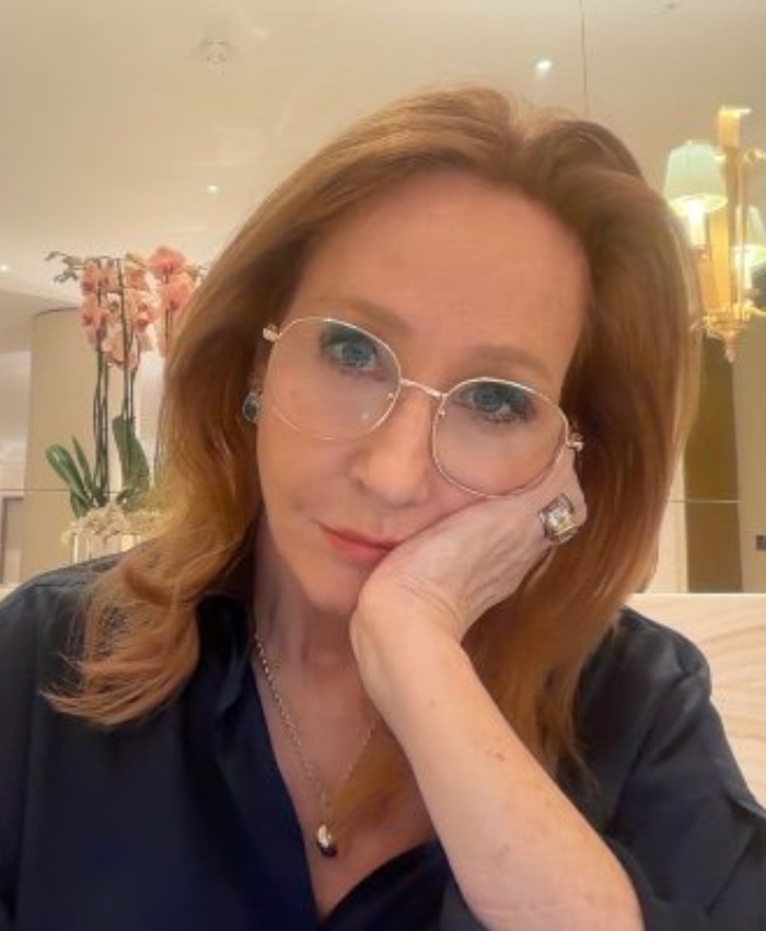 J.K. Rowling Allegedly Forced To Cover Her $150M Yacht’s Name In LA Amid Fears It Could Attract Protesters J.K. Rowling Allegedly Forced To Cover Her $150M Yacht’s Name In LA Amid Fears It Could Attract Protesters