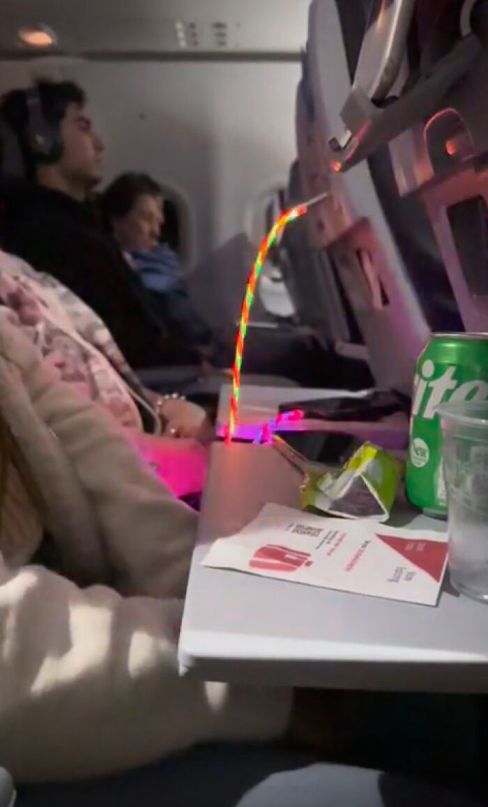 36 Entitled People Who Got A Reality Check At 30,000 Feet