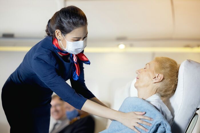 39 Unhinged Things Cabin Crew Had To Actually Deal With