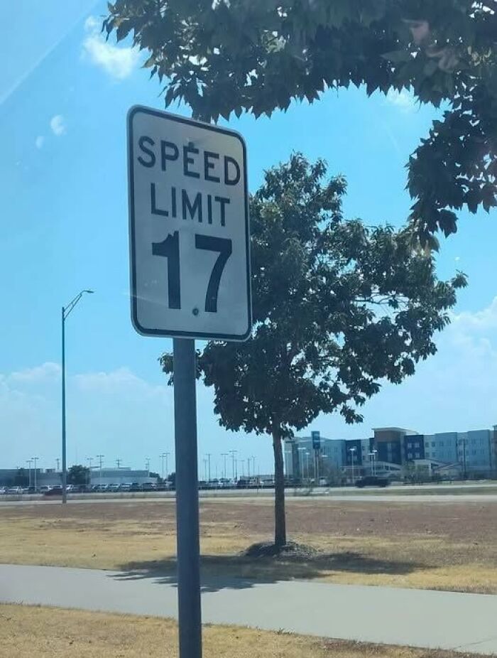 97 Ridiculous Signs That Accidentally Became Comedy Gold 97 Ridiculous Signs That Accidentally Became Comedy Gold