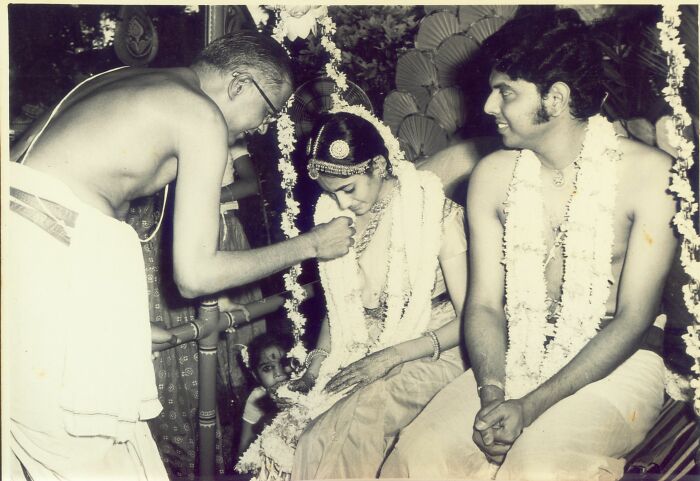 32 Real-Life Stories About Arranged Marriages That Show It&rsquo;s Not Always What You Expect